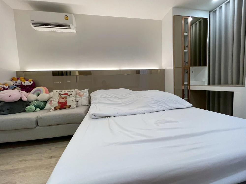 For sale or rent: Oneder Kaset, 3rd floor unit. Prime location, fully furnished. Don't miss out!