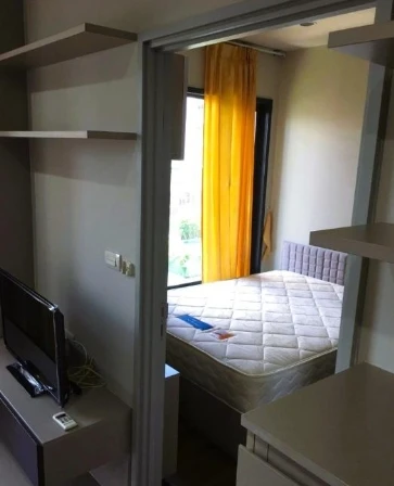 Selling Onyx Phahonyothin condo, 6th floor, pool view, fully furnished, ready to move in. Book now, don't wait!