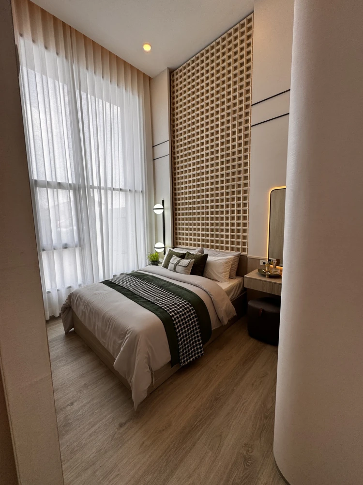 Selling Origin Place Taopoon Interchange condos. Spacious rooms with high ceilings, airy and spacious. You can't resist booking one!