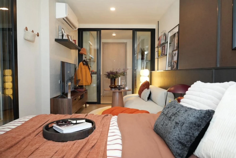 Selling Origin Play Bangkhunnon Triple Station unit. Nice room, not too high floor. Book now, don't miss out!+++