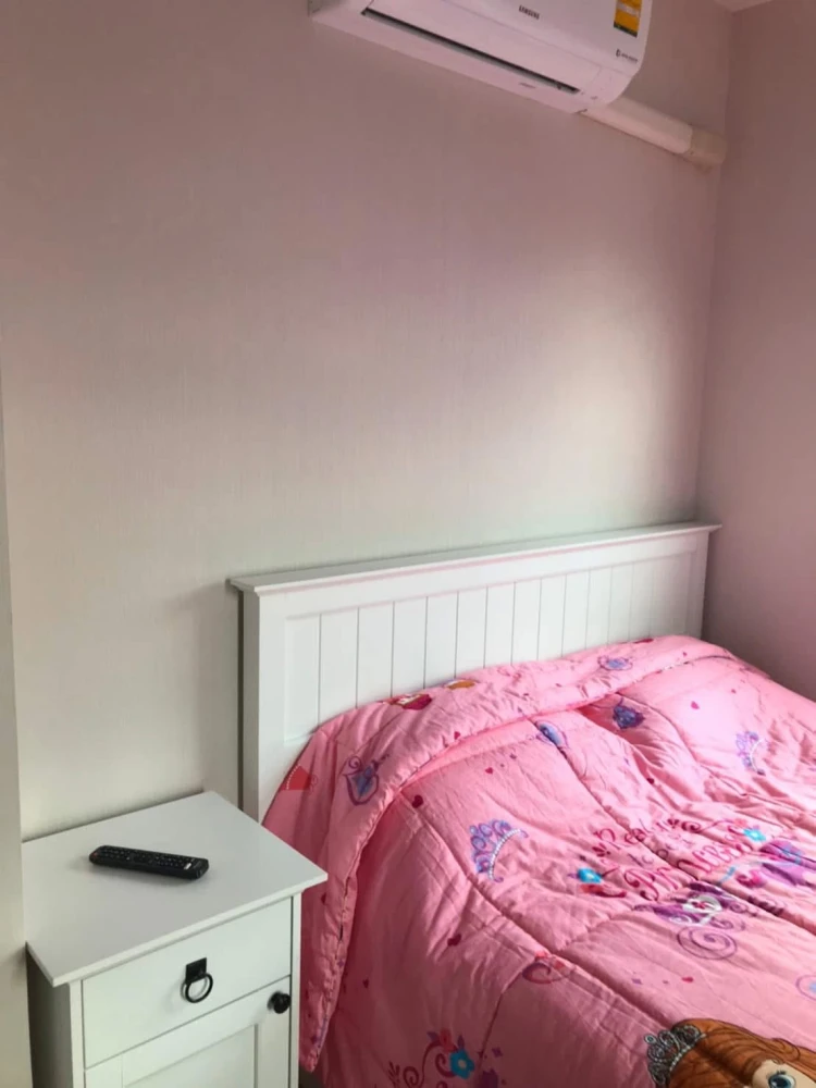 Plum Condo Central Station for sale, 2 bedrooms, 2 bathrooms, plenty of usable space, good location, fully furnished, don't miss out!