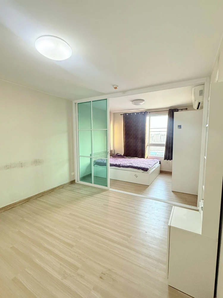 Plum Condo Paholyothin 89 for sale. Nice unit with unobstructed view, not on a high floor. Book now!