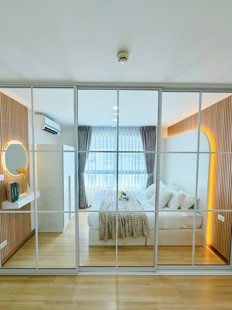 Plum Condo Paholyothin 89 for sale. Beautiful unit, fully furnished and ready to move in. Book now if interested!