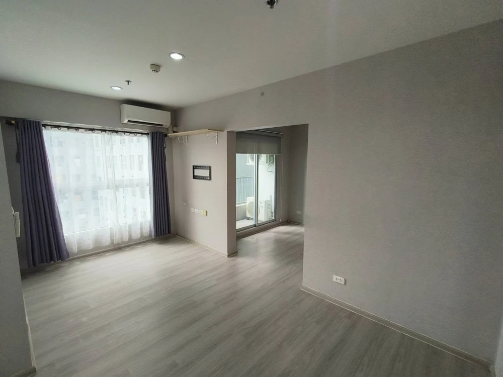 Plum Condo Ramkhamhaeng Station for sale. City view, spacious and airy. Located at the end of the hallway, offering high privacy. Don't miss out!