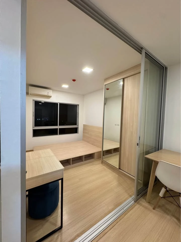 Selling a comfortable 1-bedroom unit at Plum Condo Rangsit Alive. Great location, convenient transportation, and fully furnished. Don't miss out!
