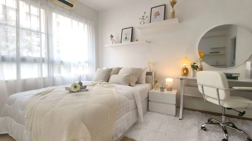 Plum Condo Samakkhi for sale, ready to move in, fully furnished, just bring your suitcase and move in. Hurry and reserve now before it's too late.