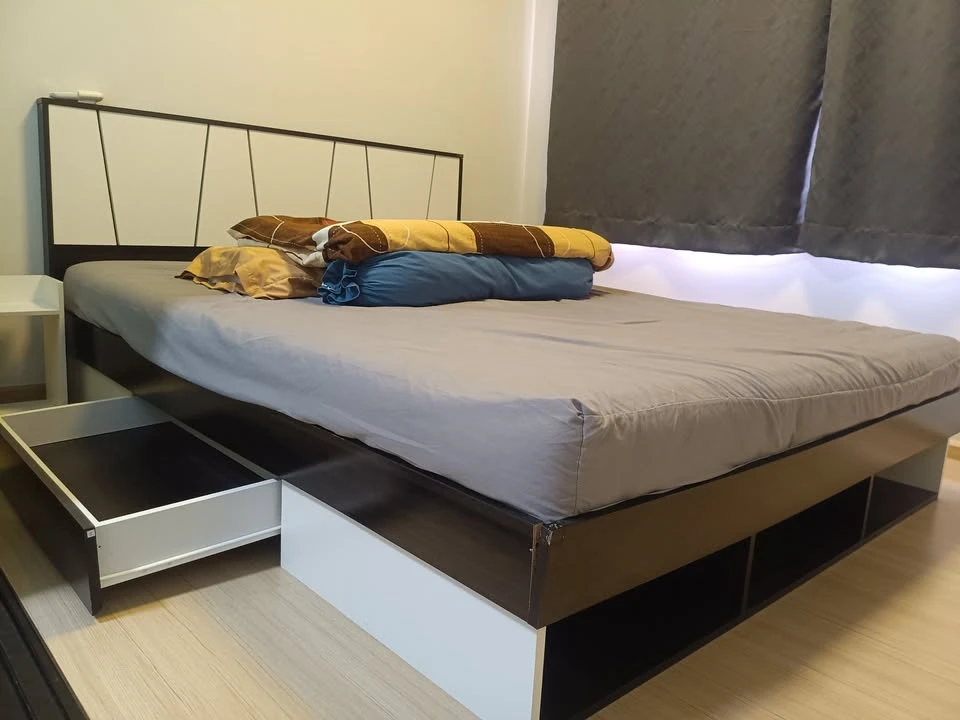 Plum Condo Samakkhi for sale, ready to move in, fully furnished, hurry and reserve now before it's too late.