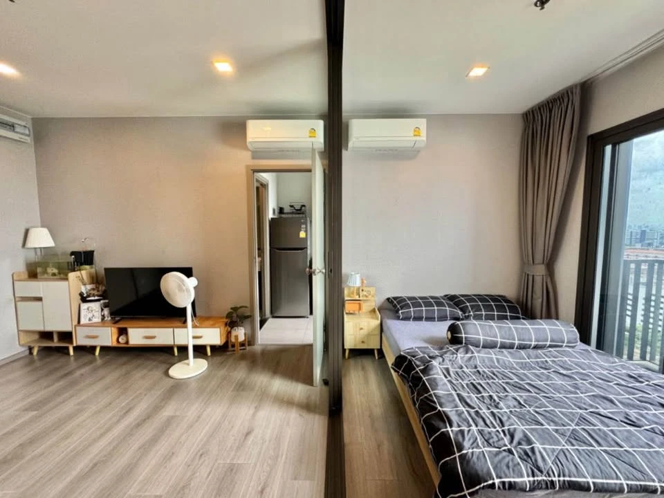 For sale: Politan Aqua, a room with a view of the Chao Phraya River, a room with a good atmosphere, not too hot in the sun, don't miss it.