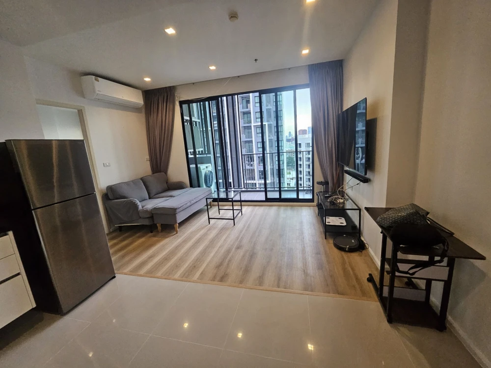 Quinn Ratchada 17 for sale, 1 bedroom, 1 bathroom, plenty of usable space, comes with complete amenities. Don't miss out on this great deal!