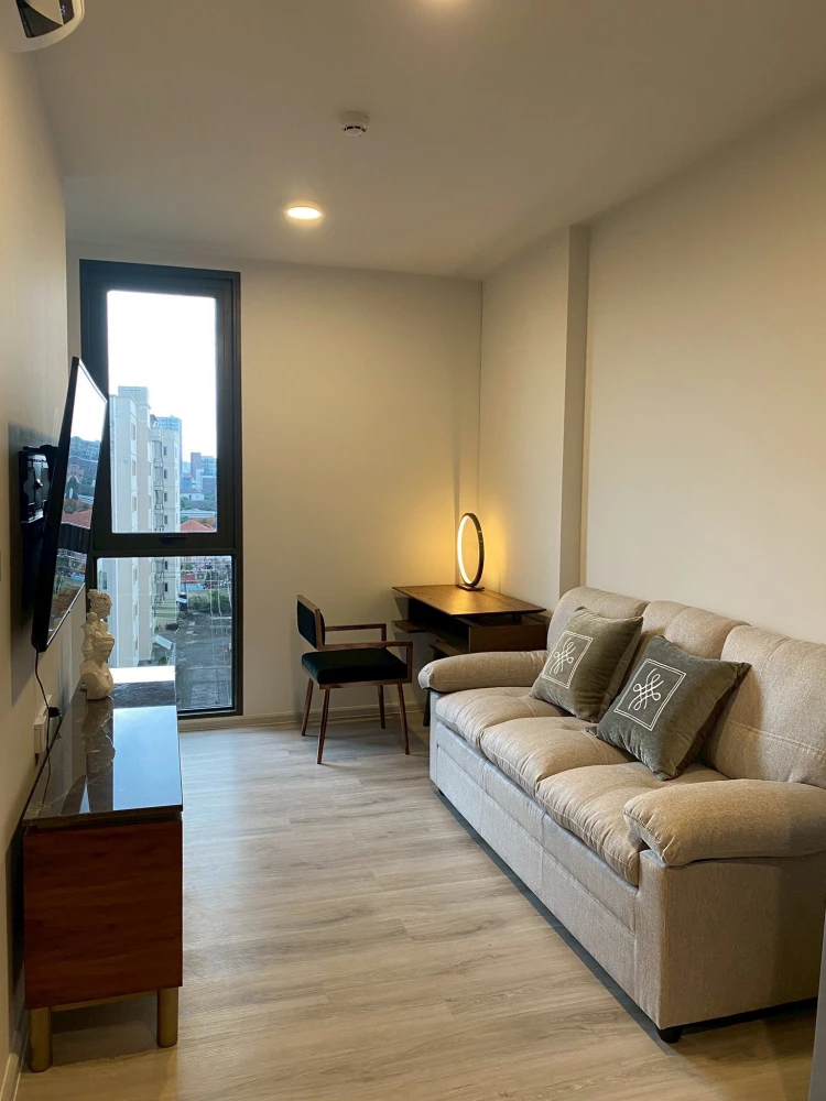 For sale or rent: QUINTARA MHy'GEN RATCHADA - HUAI KHWANG, a nice room, good location, convenient transportation, hurry and reserve now.