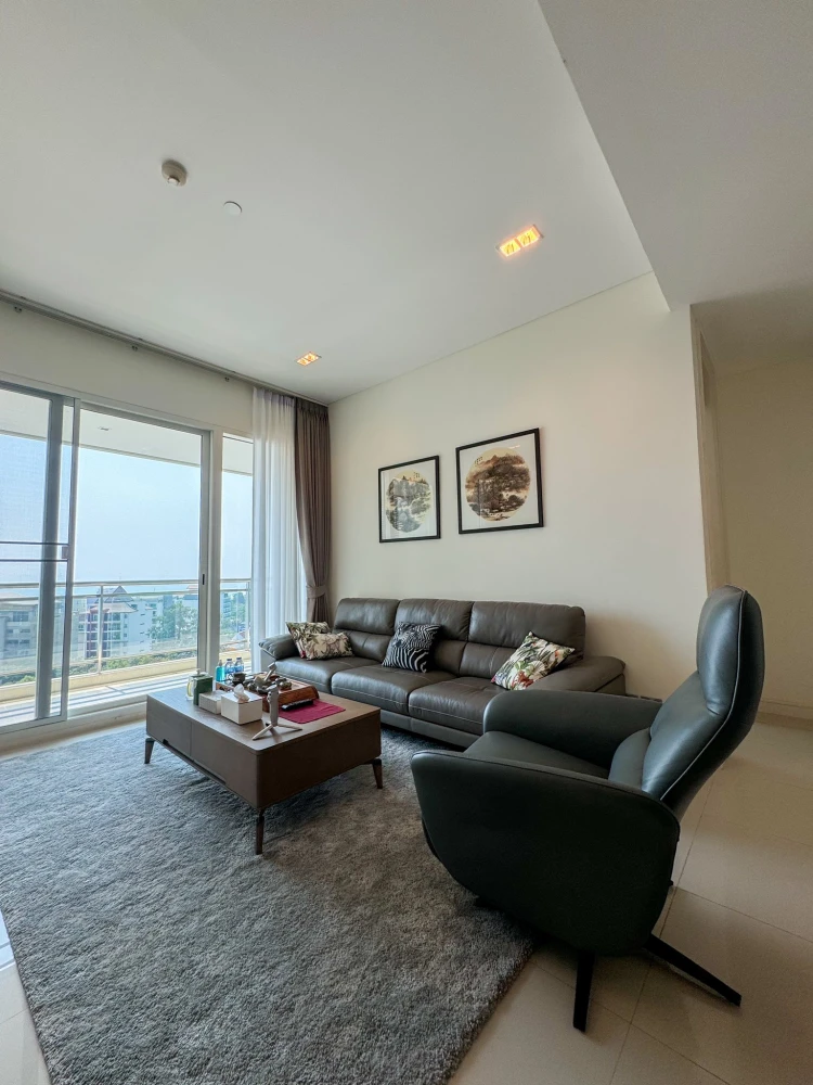 For sale Reflection Jomtien Beach Pattaya 8th floor, nice room, fully furnished, book now.