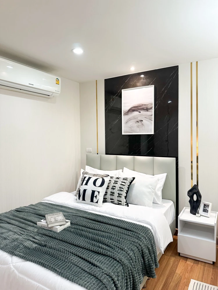 Selling Regent Home Bang Son, beautiful unit, next to the BTS Skytrain, fully furnished with appliances, ready to move in!