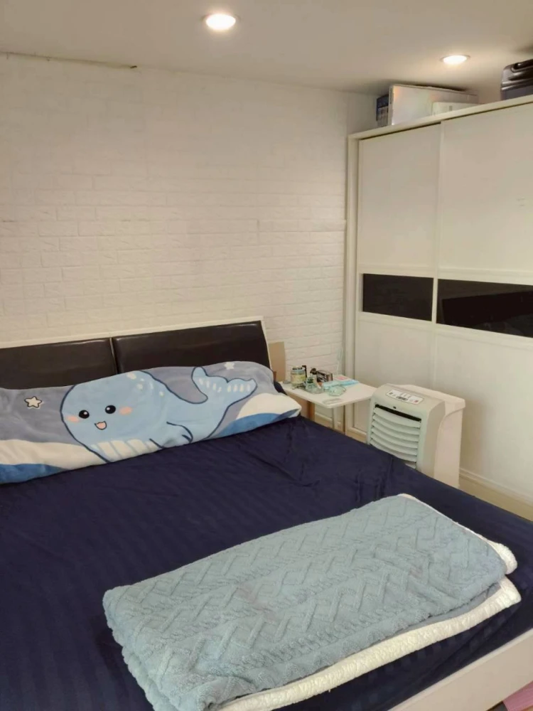 Selling Regent Home 1 Phaholyothin 67, 8th floor unit, fully furnished. Don't miss out!