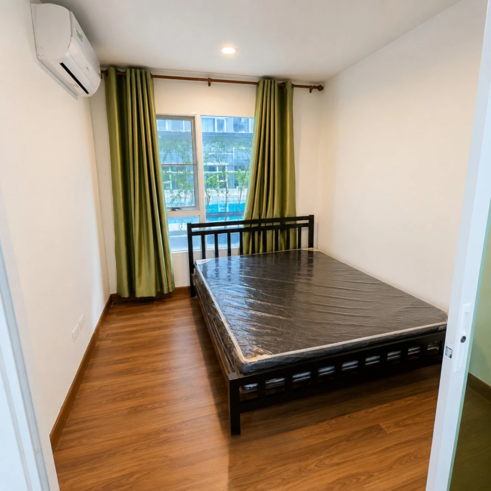 Selling REGENT HOME BANGSON, 4th floor. Convenient access, can be walked up and down even without using the elevator. Minimal elevator wait times, con