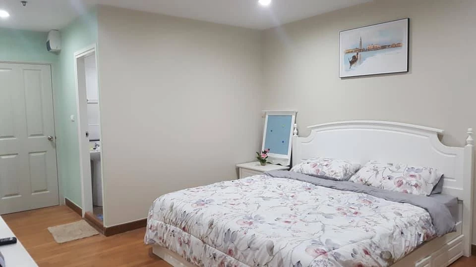 Regent Home Bangson for sale, a lovely room, decorated in a cool theme, lots of usable space, fully furnished, reserve now!