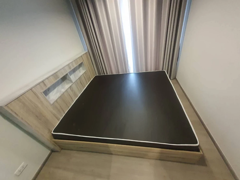 Selling Regent Home Bangson Phase 2, 5th floor unit, fully furnished. Excellent location, convenient transportation. Book now!