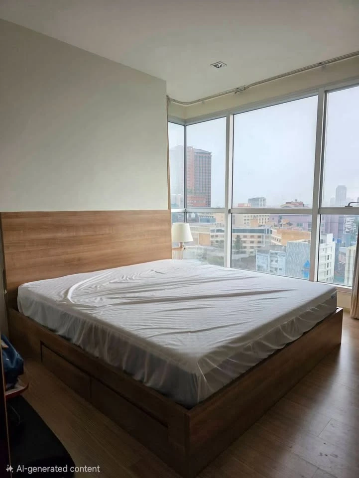 Selling Rhythm Ratchada-Huai Khwang, corner unit, 2 bedrooms, fully furnished. Don't miss out!