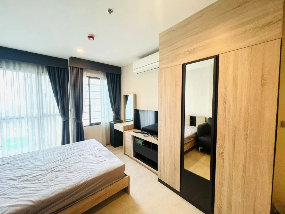 Selling RHYTHM Asoke 2 high-floor units, fully furnished and equipped with appliances. Book now!+++