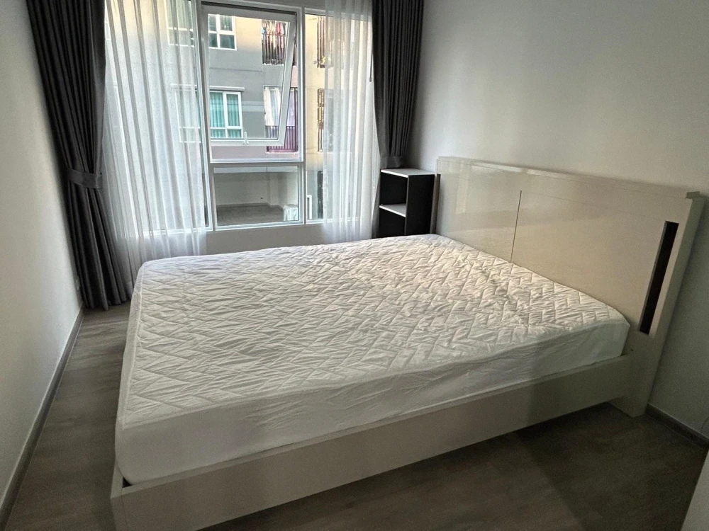 For sale: RYE Talat Phlu, 4th floor, separate room, fully furnished, reserve now!