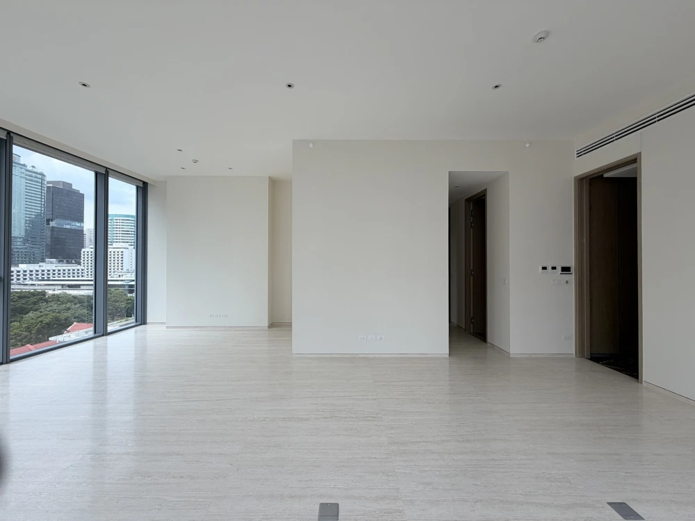 For sale: SCOPE Langsuan, spacious and comfortable room, high floor, hurry and reserve now, don't miss out!!!