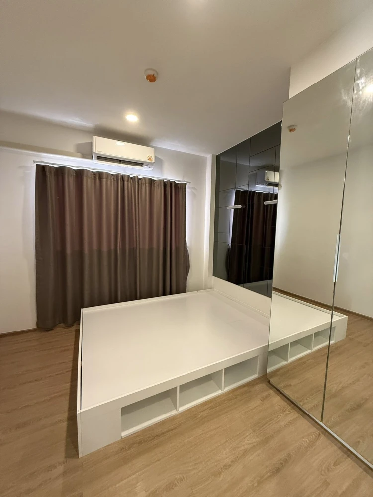 Selling Sena Kith Bangna - KM.29, 5th floor unit. Fully furnished with complete amenities. Great location. Don't miss out!
