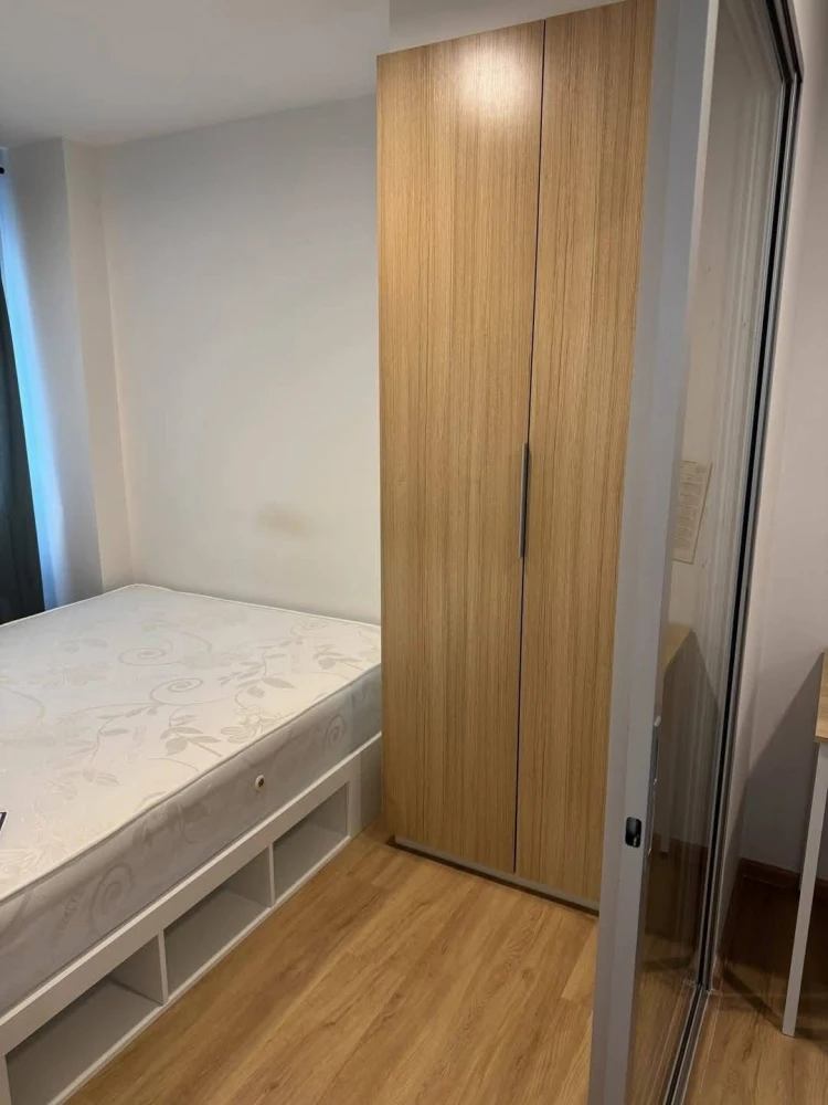 Selling Sena Kith Chalong Krung-Ladkrabang, 7th floor unit, unobstructed view, not hot, fully furnished. Book now!