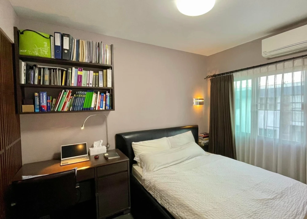 Selling Space Asoke - Ratchada, Building F, 14th floor. Garden view, well-designed layout, bright and comfortable. Ready to move in!
