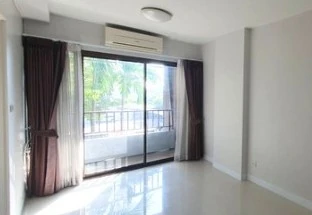 Summer Garden condo for sale, 3rd floor, unobstructed view, north facing (not hot), good condition, ready to move in immediately.
