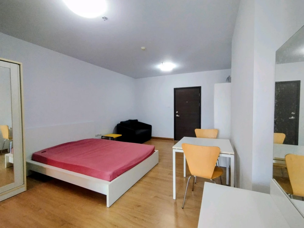 Selling Supalai City Resort Phranangklao Station–Chaophraya, 8th floor, fully furnished, ready to move in. Book now!