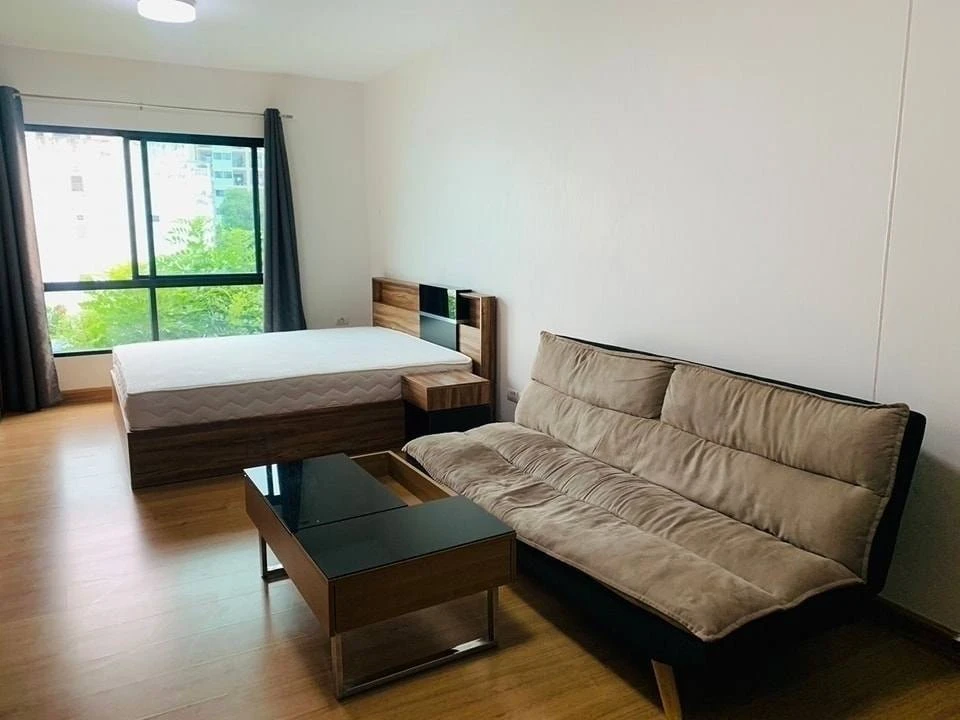 Selling Supalai City Resort Sukhumvit 107, ready-to-move-in unit with furniture, low floor. Book now!