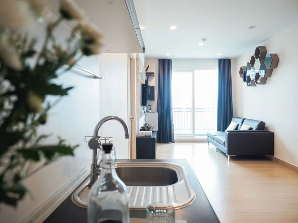 Selling Supalai Lite @ Ratchada-Narathiwas-Sathorn, 21st floor, fully furnished, ready to move in. Book now!