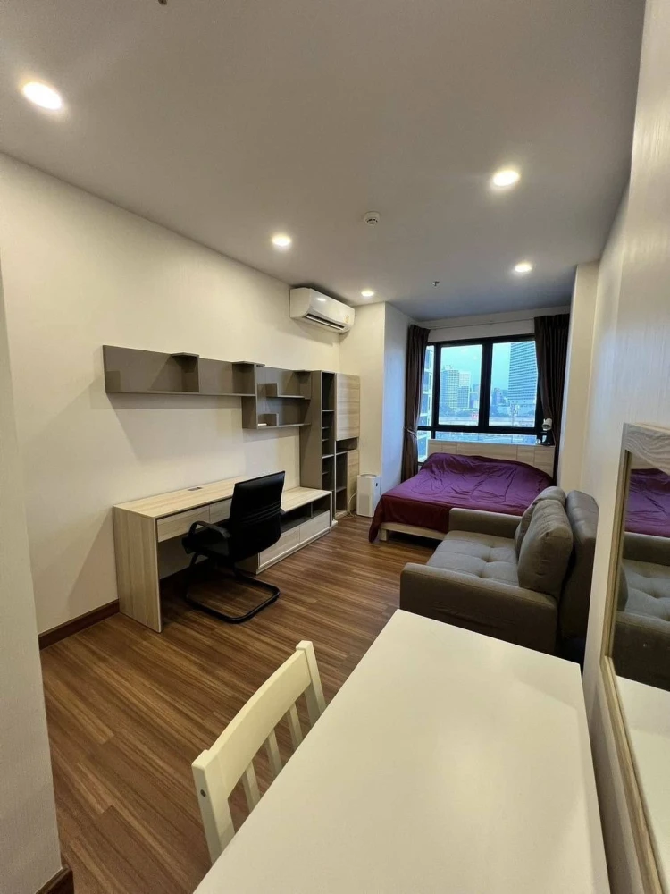 For sale: Supalai Premier Charoen Nakhon, 8th floor, ICONSIAM and swimming pool view, fully furnished, ready to move in.