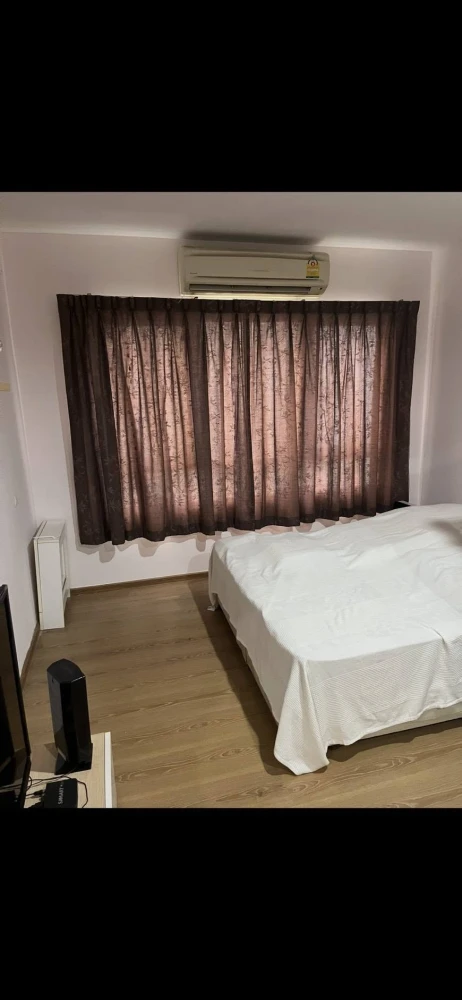 Selling Sym Vipa – Ladprao studio apartment on the 10th floor. Fully furnished with appliances. Book now!