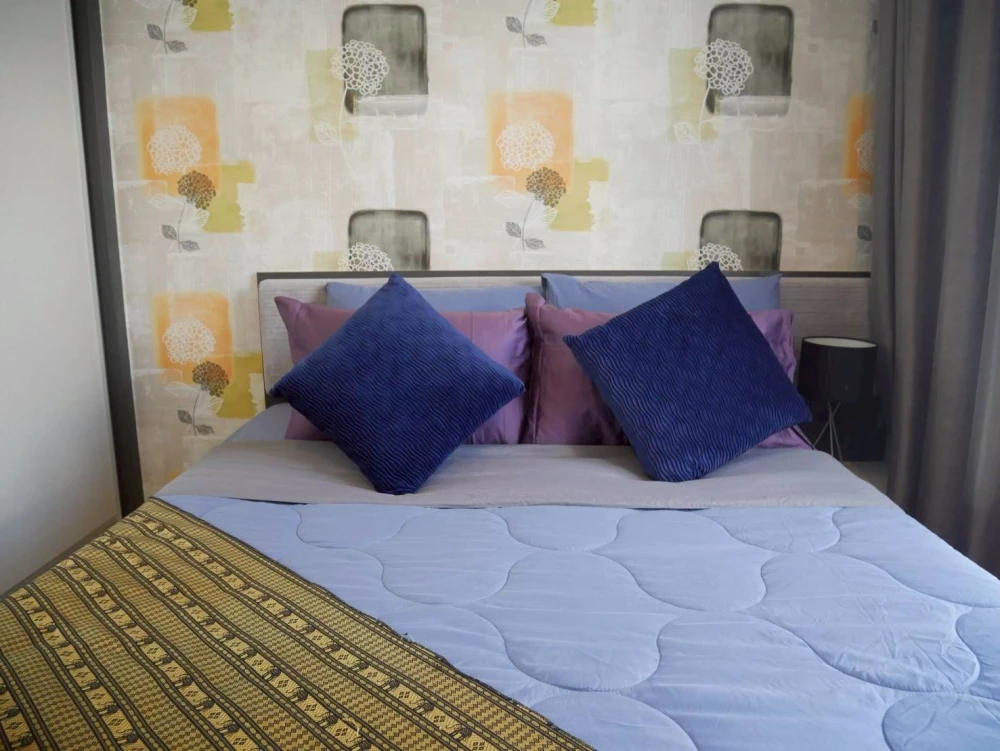 Selling ready-to-move-in, fully furnished, spacious unit at The Base Central Pattaya. Book now!