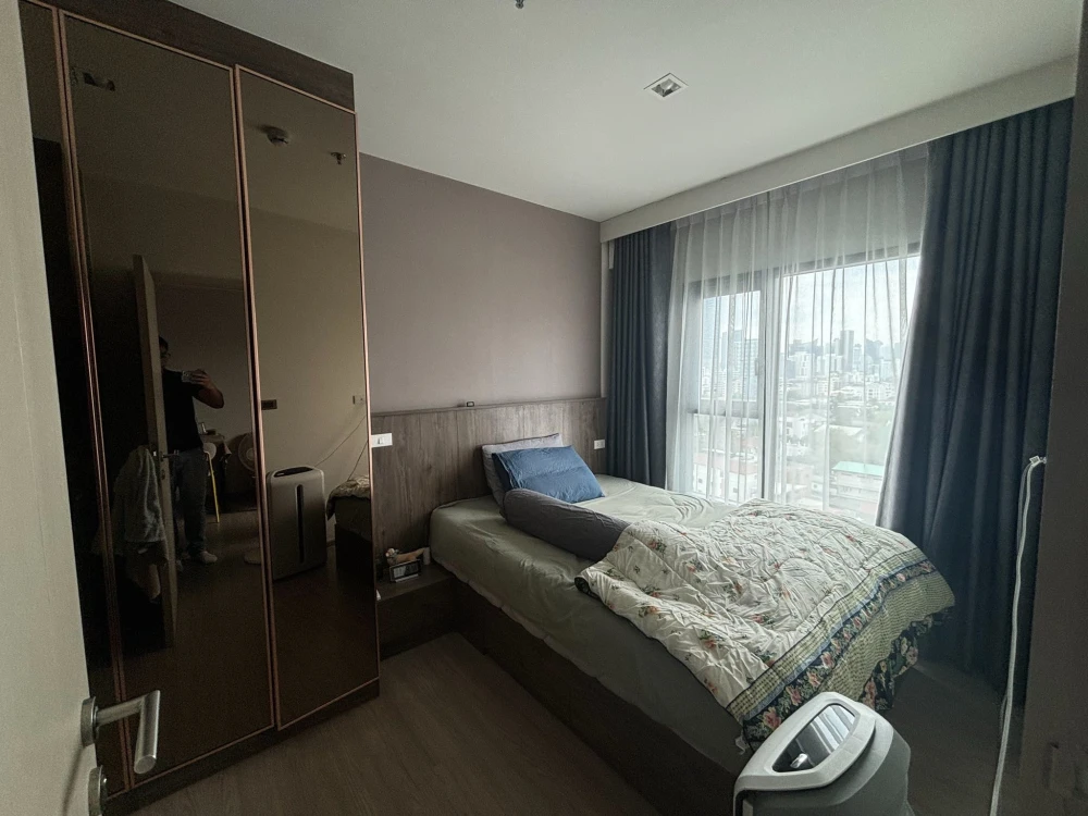 For sale: The Base Phetchaburi-Thonglor with built-in furniture and stunning city views. Reserve now before it's gone.