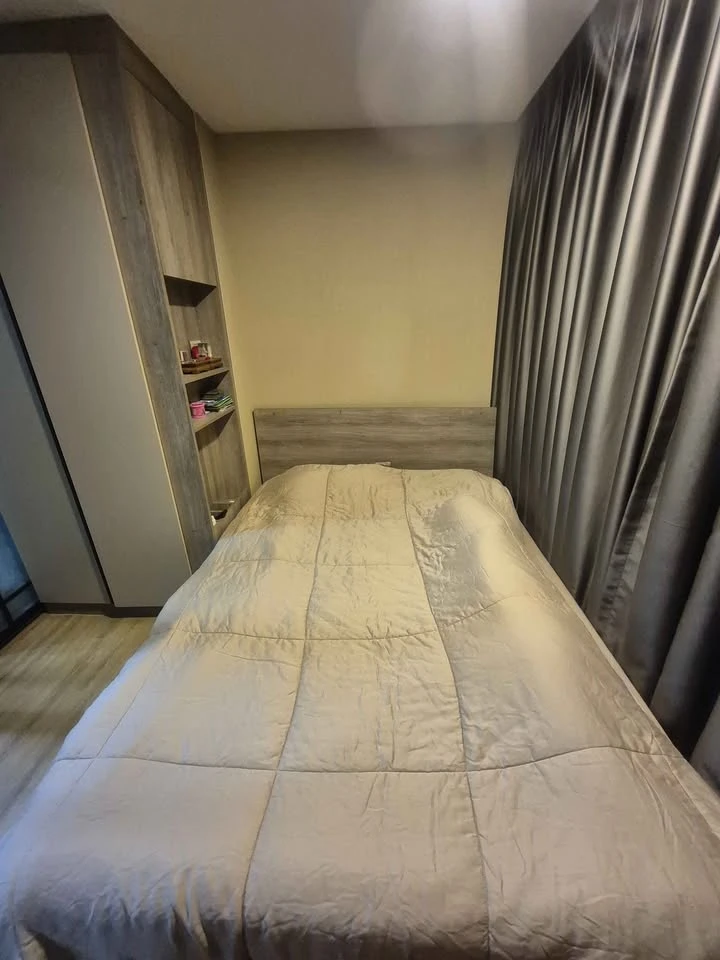 For sale: The Cube South Chaengwattana 15/1, spacious room, lots of usable space, comes with complete furniture, don't miss out.