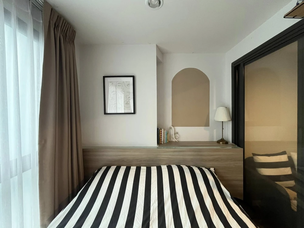 For sale: The Excel Hideaway Sukhumvit 50, corner room, not crowded, near the elevator, decorated in a controlled tone, good location, reserve now!