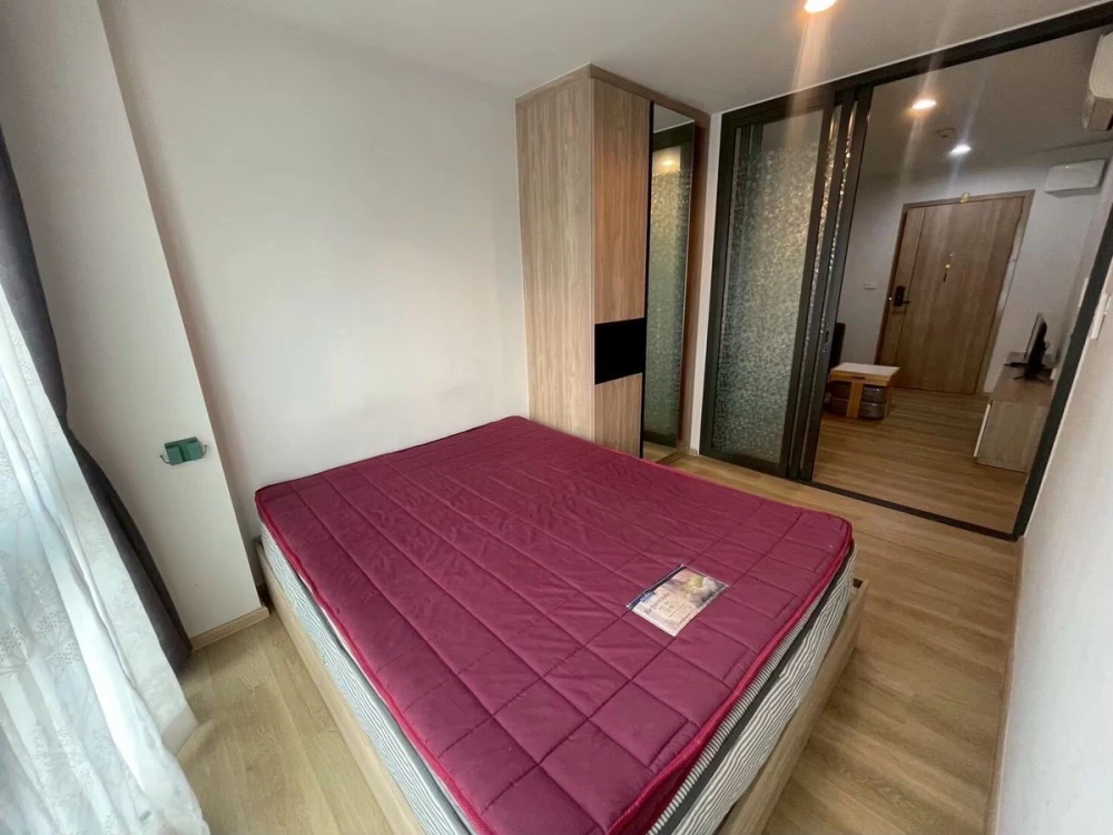 Selling The Excel Hideaway Sukhumvit 71, 5th floor, partitioned unit, fully furnished, ready to move in. Book now!