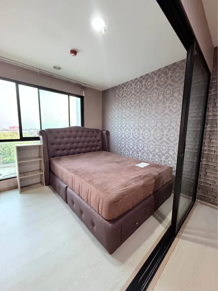 Selling The Excel Khu Khot condo. Nice unit, fully furnished with appliances. Book now!