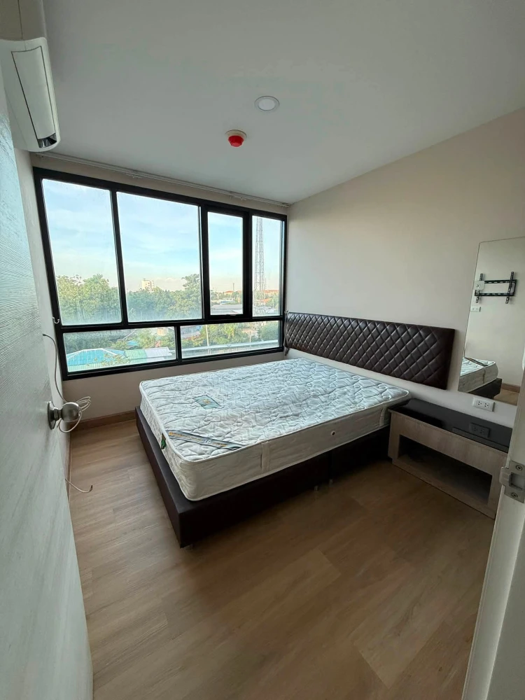 Selling The Indeed Condo Amata, 4th floor unit. Fully furnished, ready to move in!