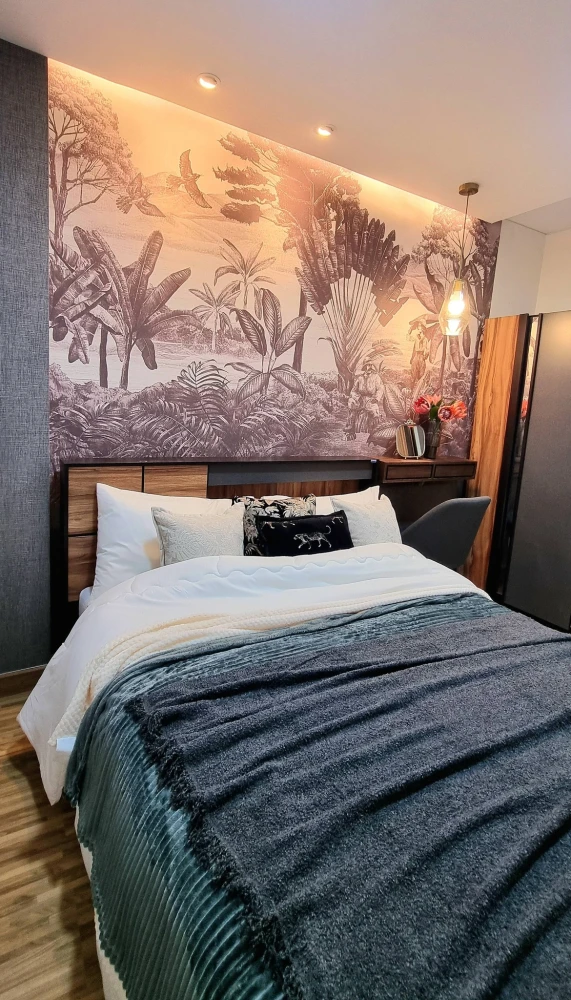 Selling The Iris Bangya, ready-to-move-in unit with full furniture and amenities. Book now!