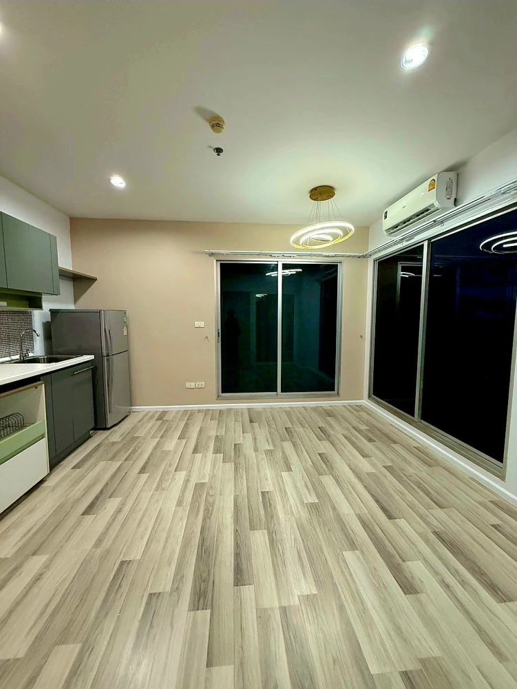 For sale: The Key Chaengwattana, empty room, high floor, spacious, comfortable, reserve now.