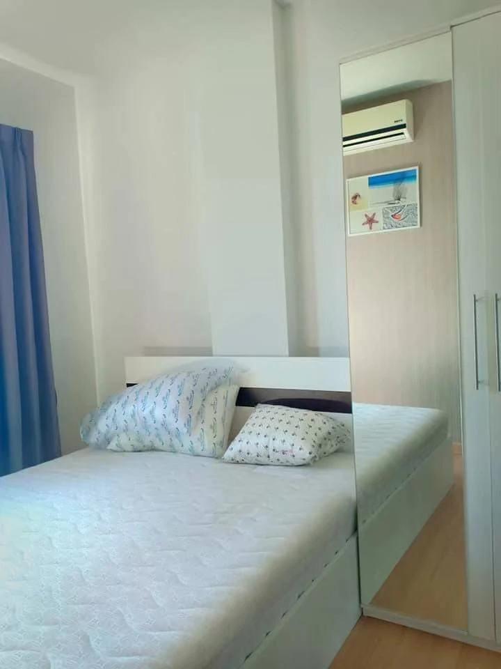 Selling two units at The Kith Lumlukka Klong 2, 7th floor. Excellent location and complete amenities. Don't miss this great deal!