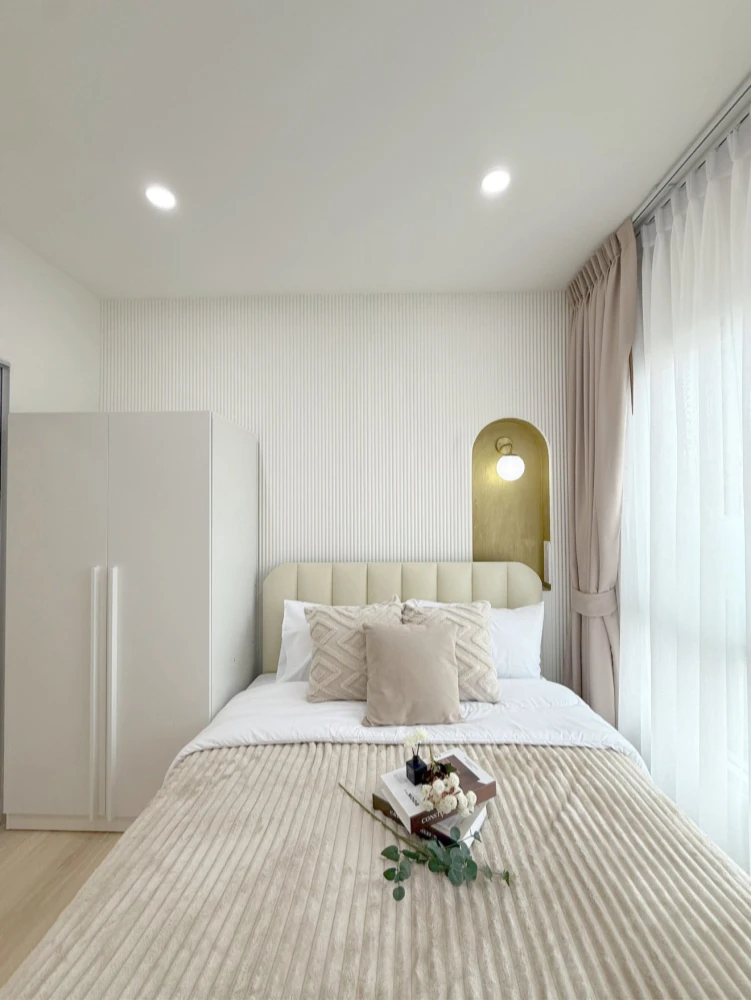 For sale: The KITH Sukhumvit 113, beautifully decorated room with a stunning theme, fully furnished and equipped with appliances. Reserve now!