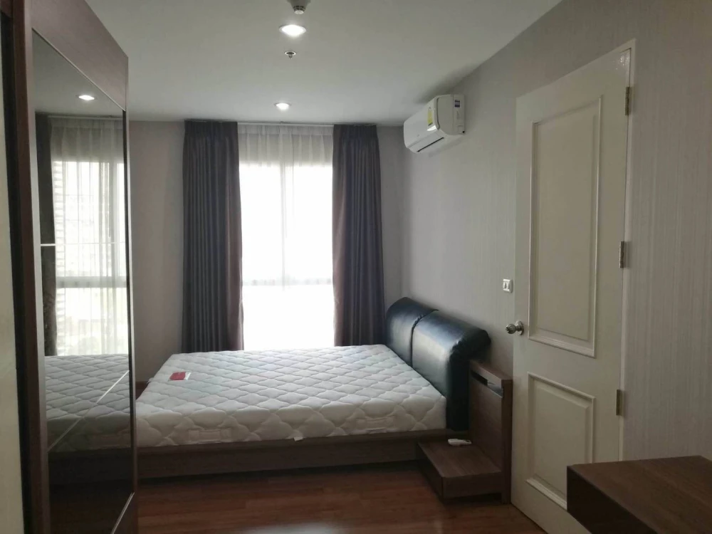 Selling spacious and comfortable units at The Mark Ratchada - Airport Link, fully furnished with quality furniture. A must-have!