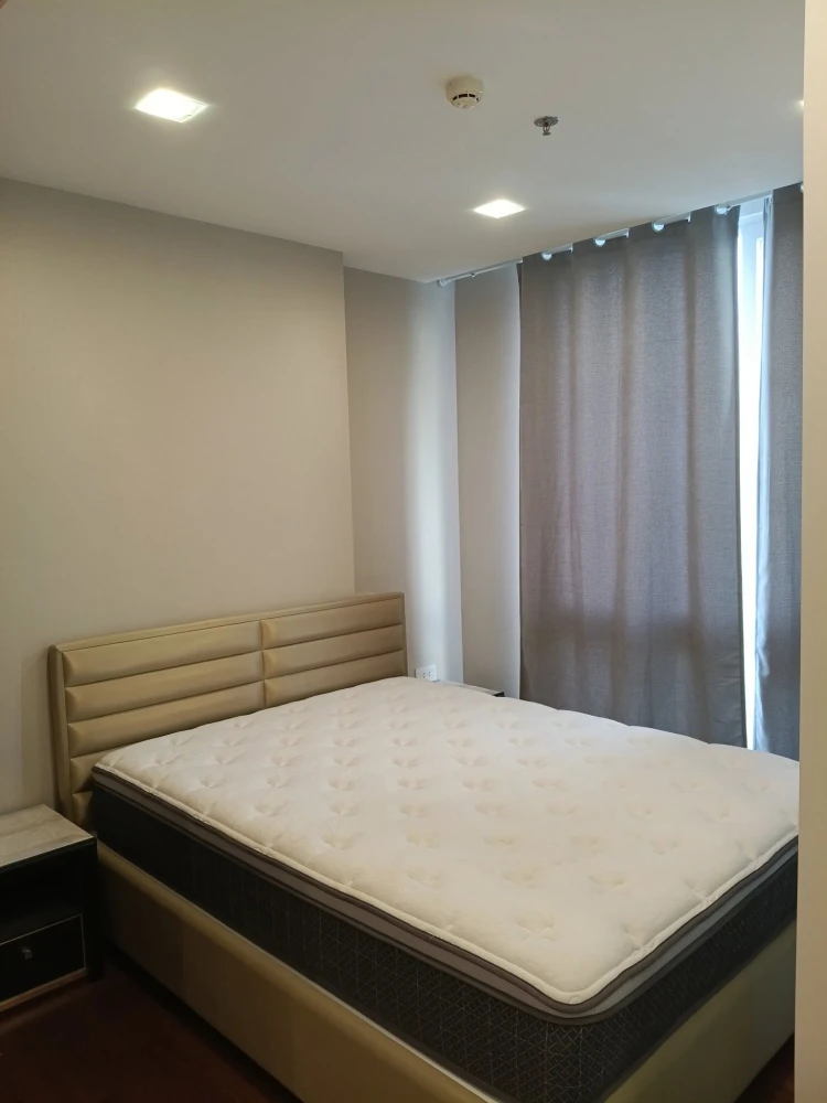 For sale: The Metropolis, 1 bedroom, 1 bathroom, 26th floor, beautiful view, not blocked, good location, fully furnished, reserve now.