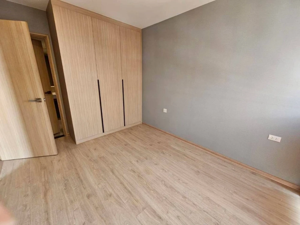 For sale: The MOST Itsaraphap, 2 bedrooms, spacious living area, high-quality built-in furniture. Don't miss out!