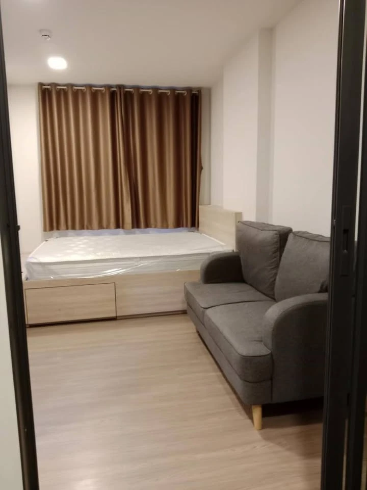 For sale: The Muve Bangna, fully furnished and equipped with appliances, including a built-in kitchen. Hurry up and get this price!