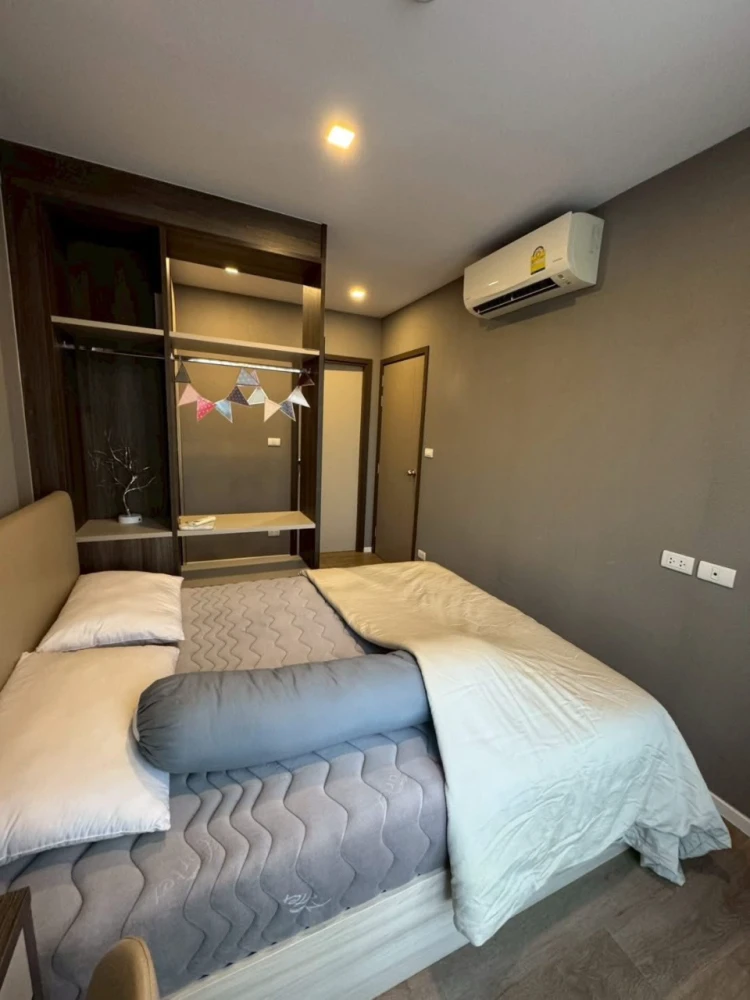 Selling a lovely unit at The Nest Sukhumvit 64, 2nd floor. Features high-quality wallpaper and complete amenities. Book now!