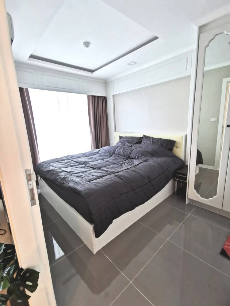Selling a 1-bedroom, 1-bathroom unit at The Orient Resort and Spa. Prime location, beautiful unblocked views. Book now!